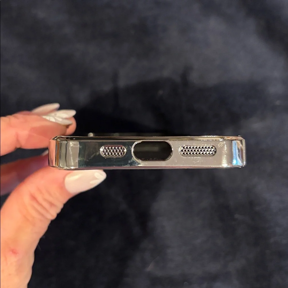 Silver Glass Apple Design I-Phone15 pro Case. SzOS